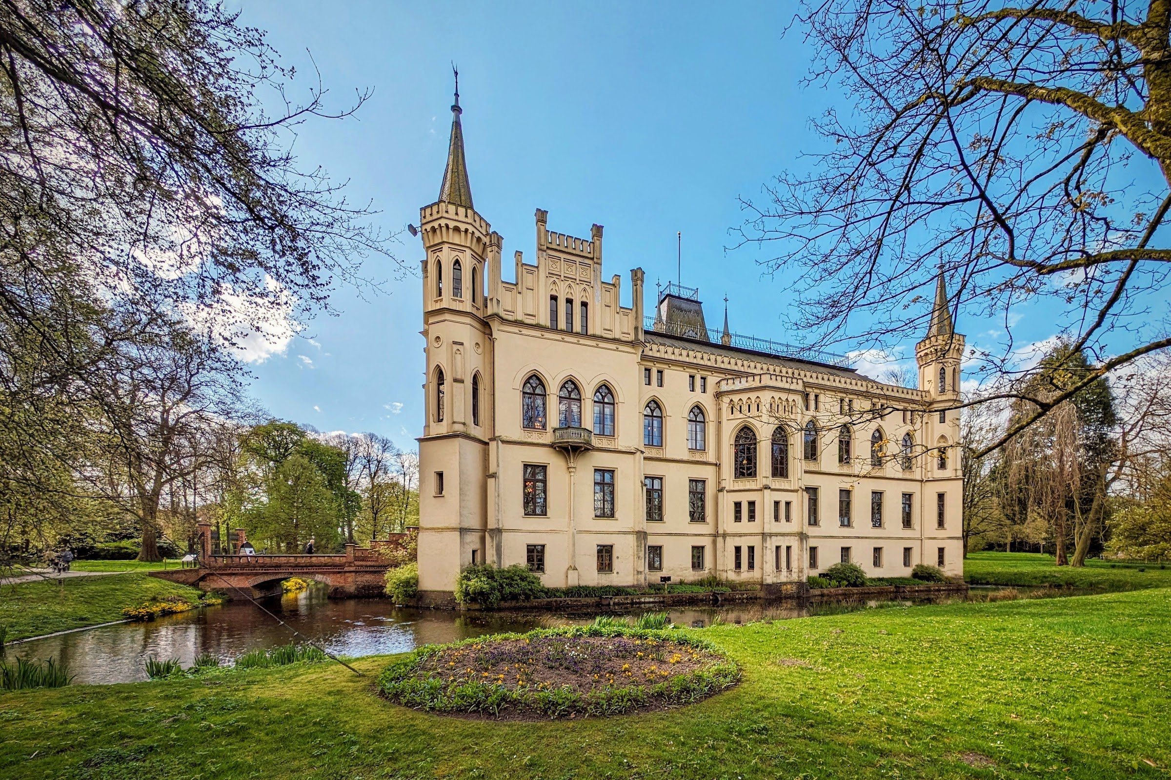 Schloss Evenburg (Castle Evenburg) - Centre for Horticulture